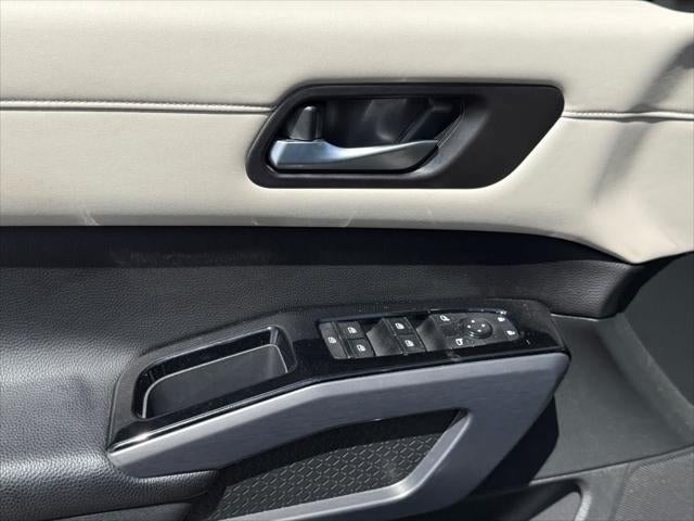Nissan Pathfinder SL 2022
