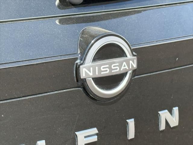 Nissan Pathfinder SL 2022