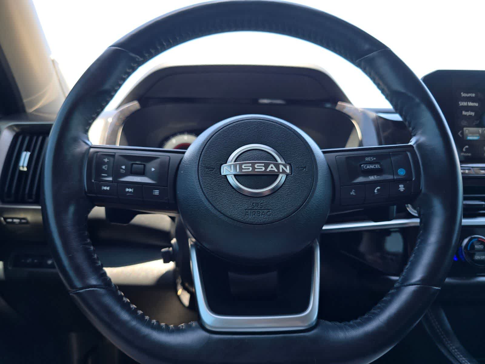 Nissan Pathfinder Platinum 2023