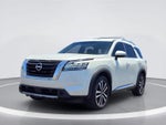 Nissan Pathfinder Platinum 2023