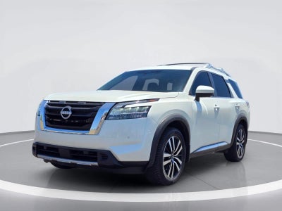 Nissan Pathfinder Platinum 2023