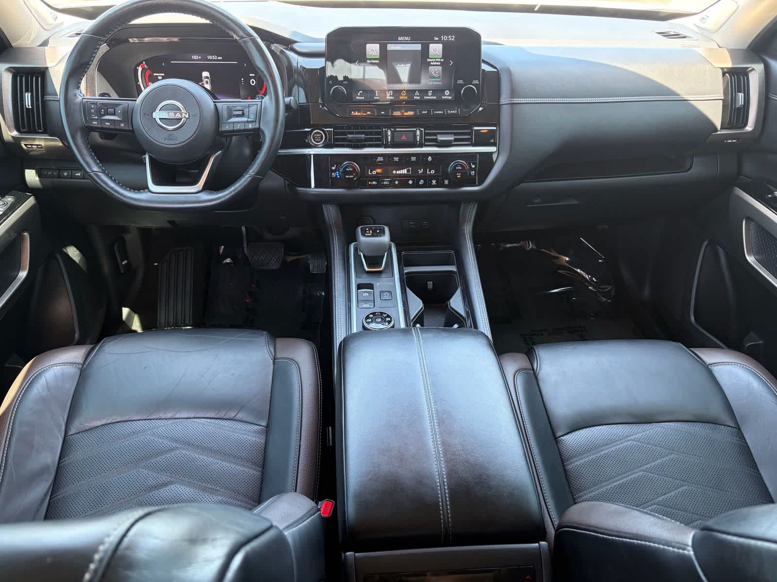 Nissan Pathfinder Platinum 2023