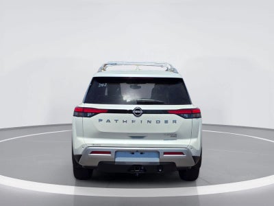 Nissan Pathfinder Platinum 2023