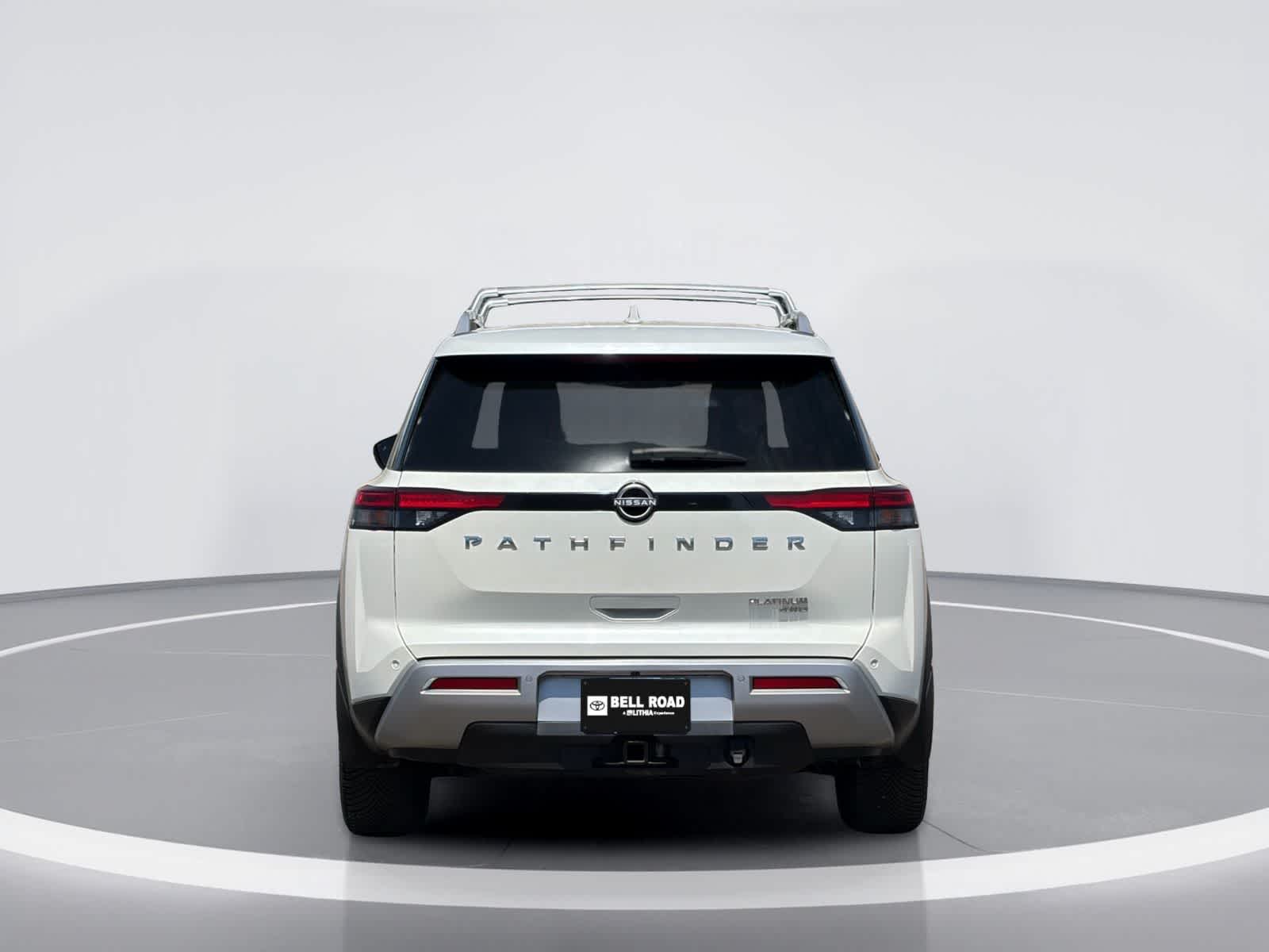Nissan Pathfinder Platinum 2023