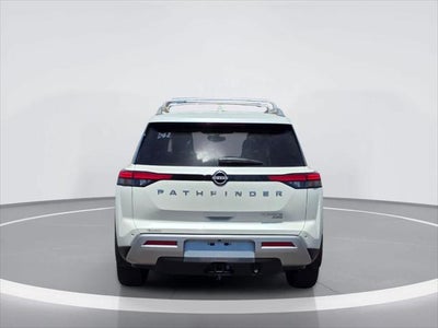 Nissan Pathfinder Platinum 2023