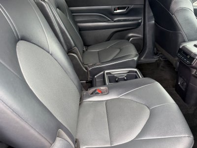 Toyota Grand Highlander XLE 2025