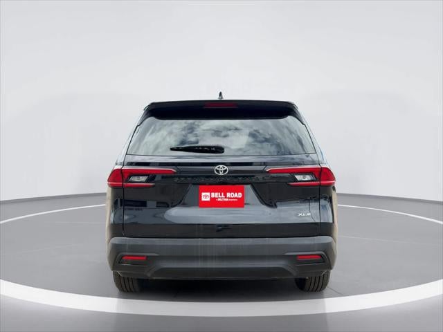 Toyota Grand Highlander XLE 2025