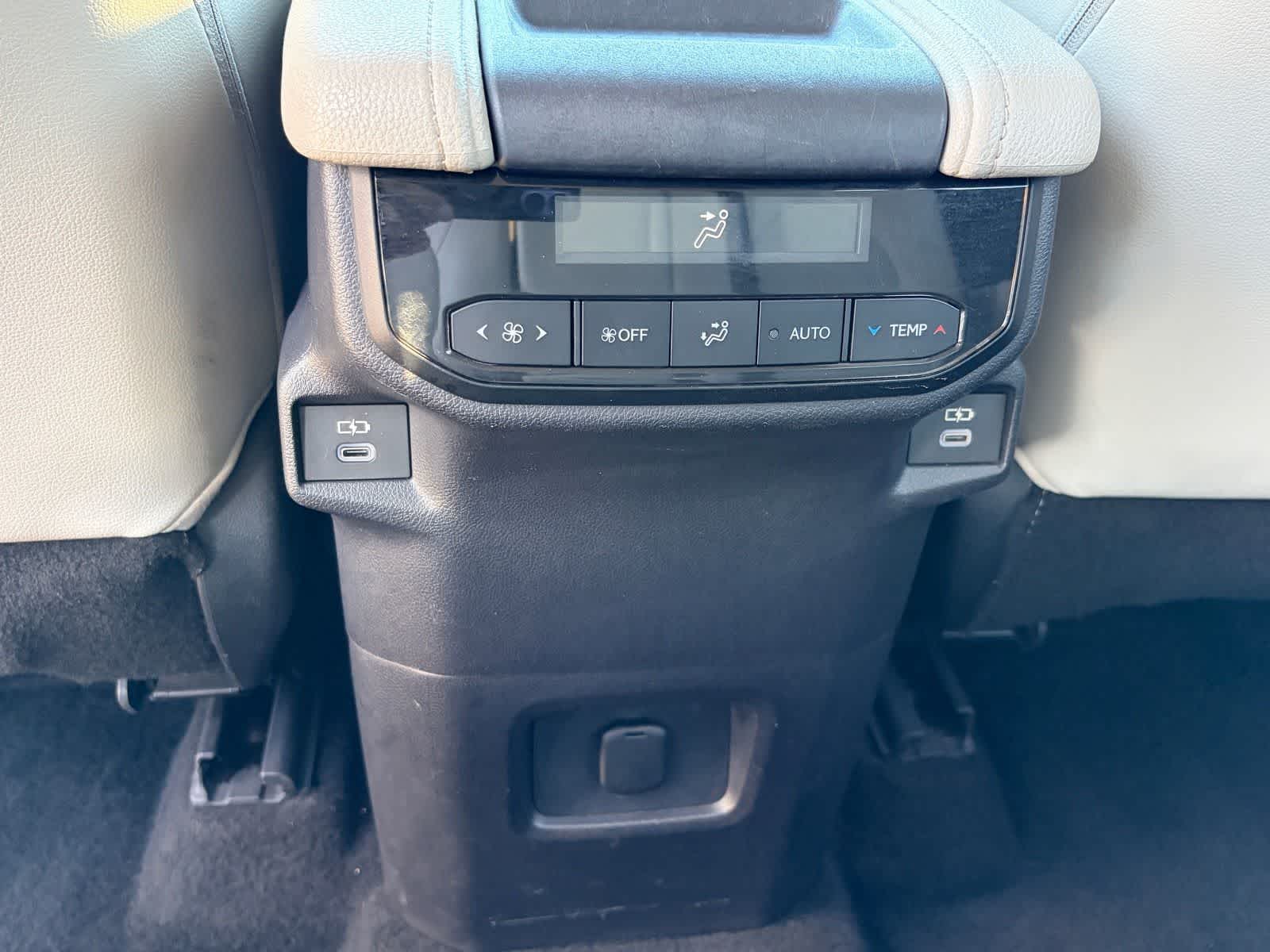 Toyota Grand Highlander XLE 2024