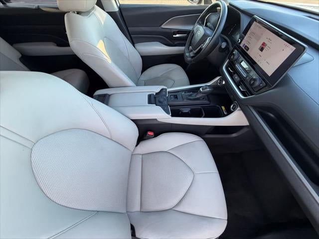 Toyota Grand Highlander XLE 2024