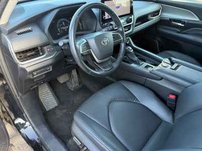 Toyota Grand Highlander XLE 2025