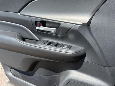 Toyota Grand Highlander XLE 2025