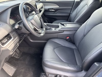 Toyota Grand Highlander XLE 2025