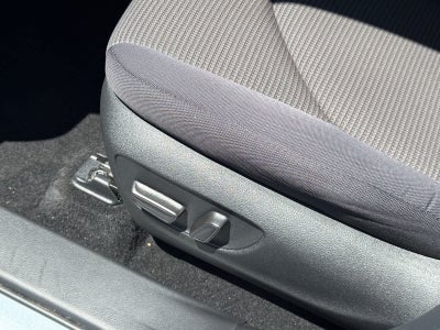Toyota Highlander Hybrid LE 2023