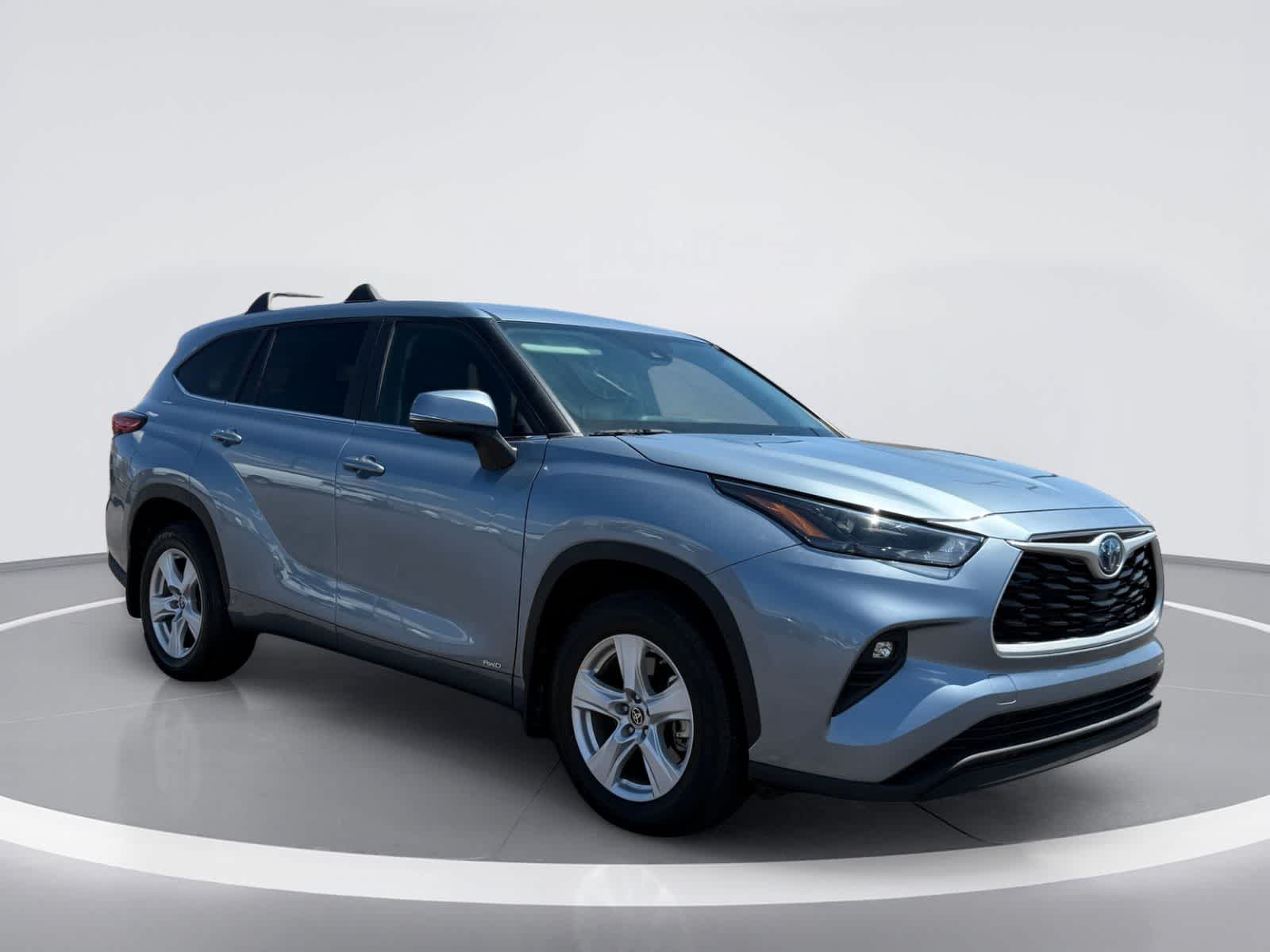 Toyota Highlander Hybrid LE 2023