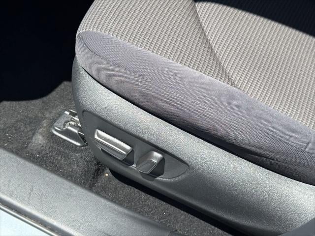 Toyota Highlander Hybrid LE 2023