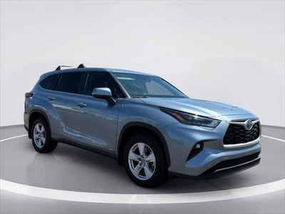 Toyota Highlander Hybrid LE 2023