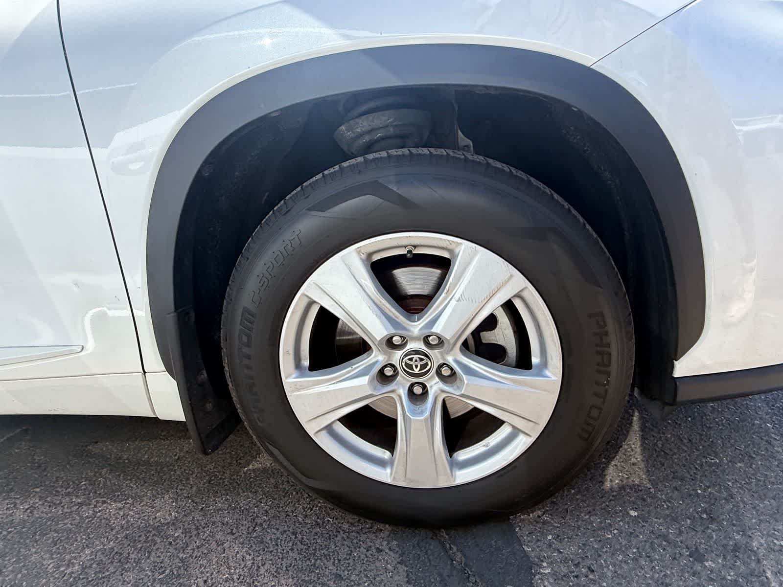 Toyota Highlander LE 2020