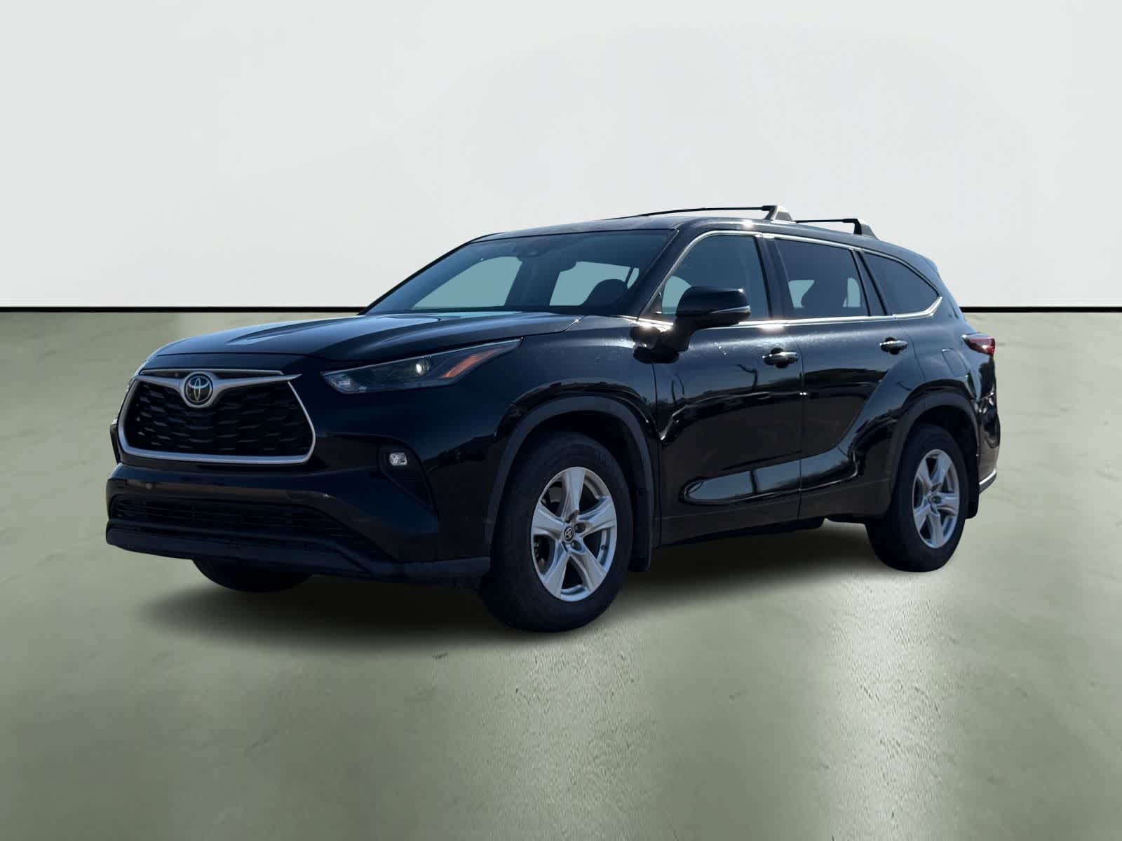 2022 Toyota Highlander LE
