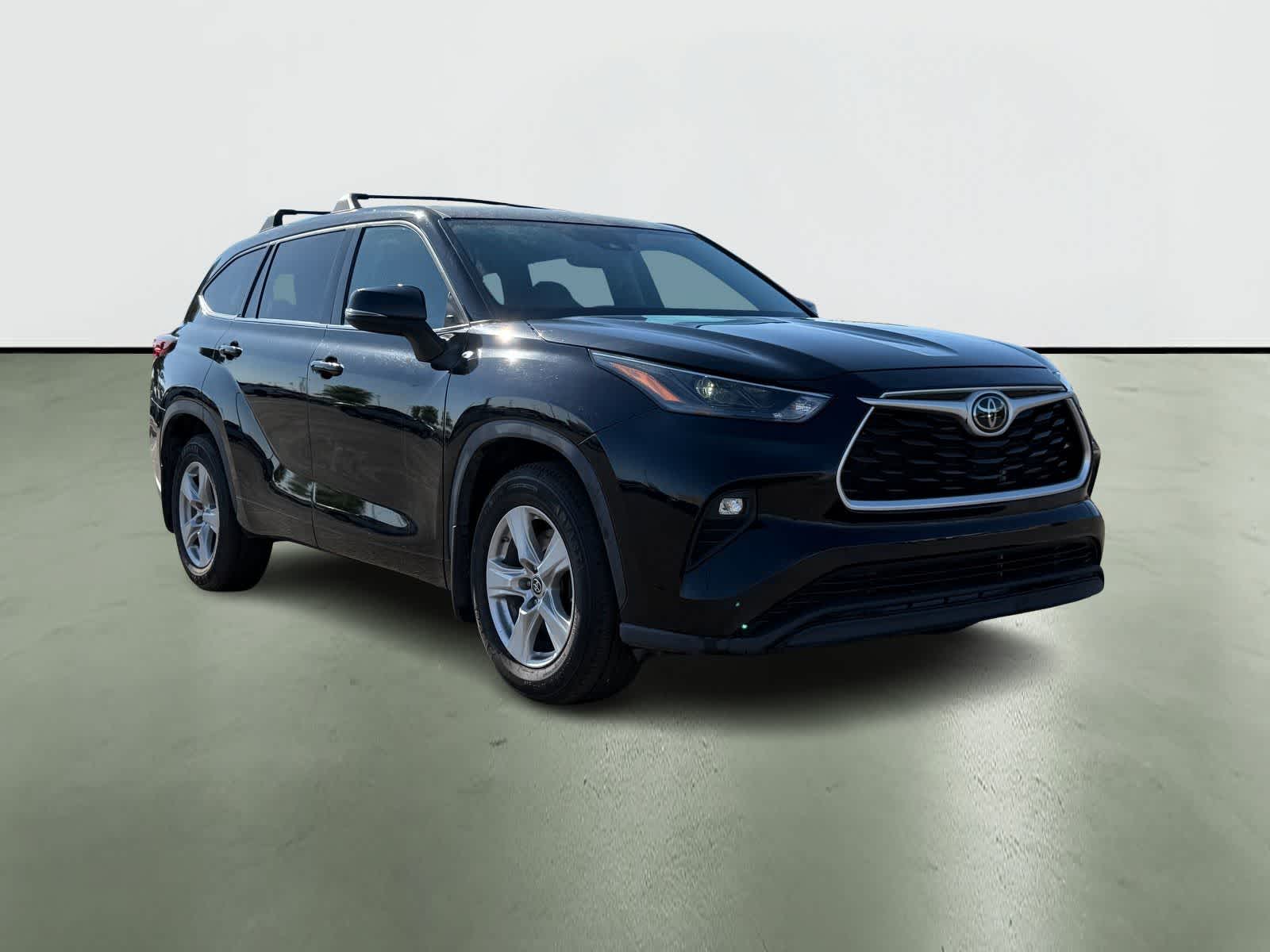 2022 Toyota Highlander LE