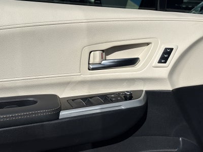 Toyota Sienna Platinum 2025