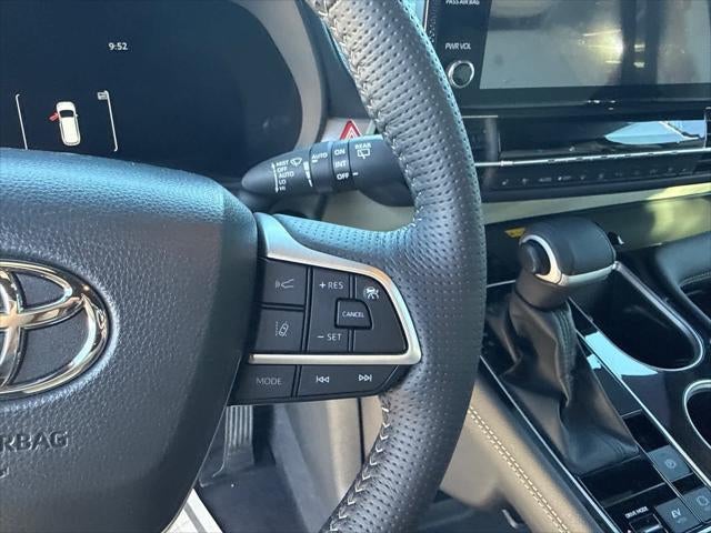 Toyota Sienna Platinum 2025