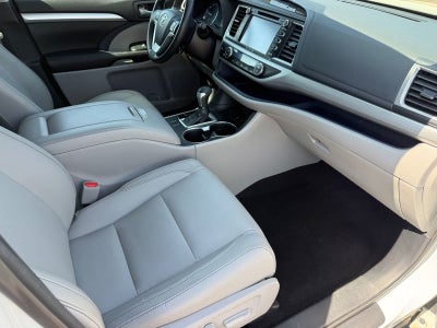 2017 Toyota Highlander XLE