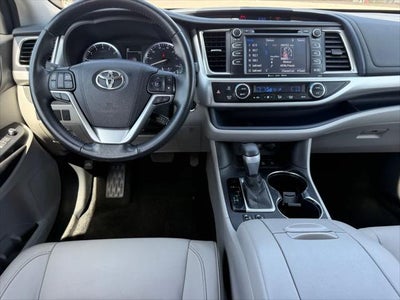 2017 Toyota Highlander XLE