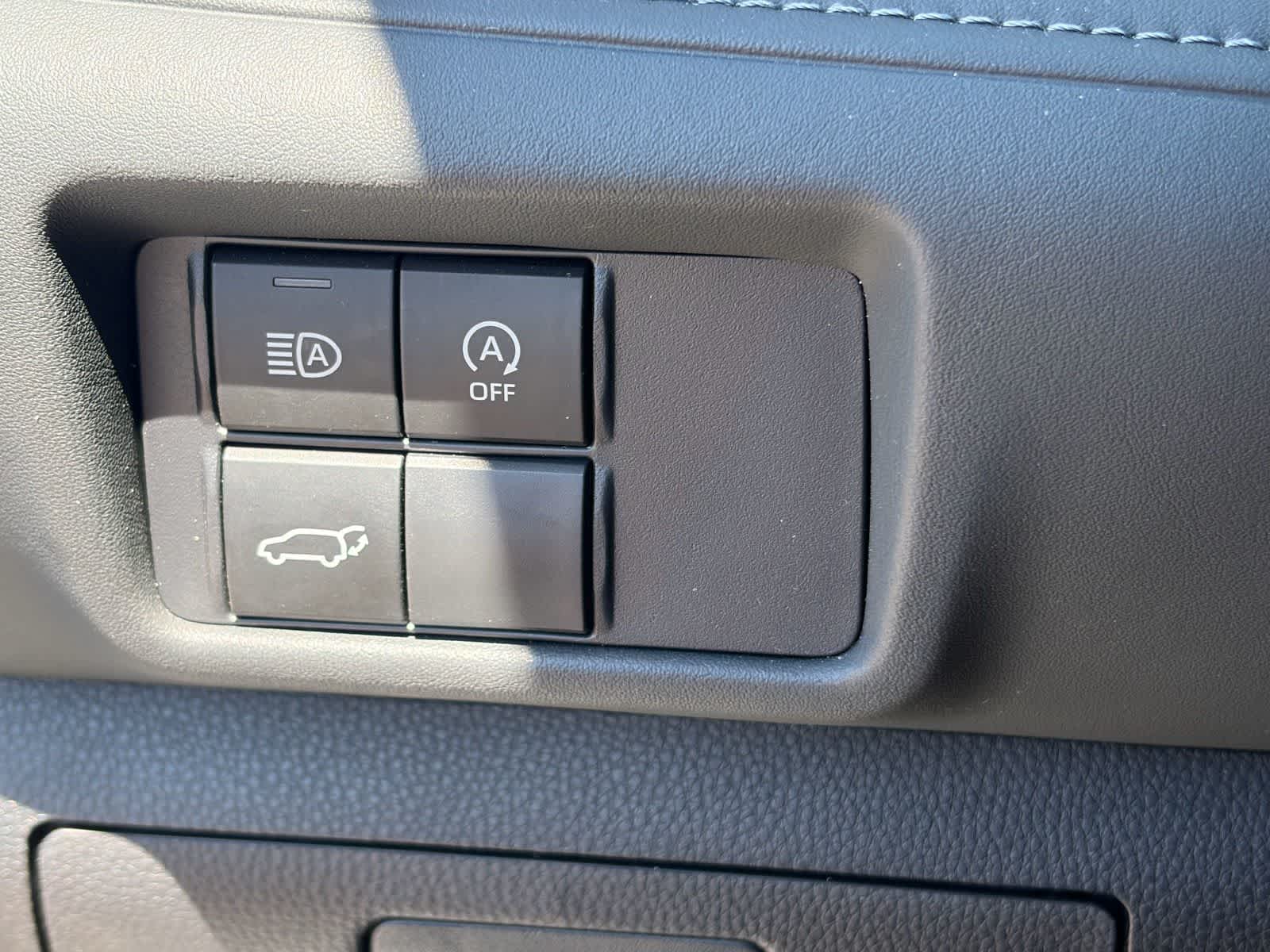 Toyota Highlander LE 2025