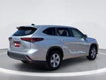 Toyota Highlander LE 2025