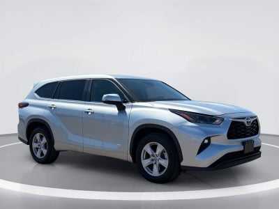 Toyota Highlander LE 2025