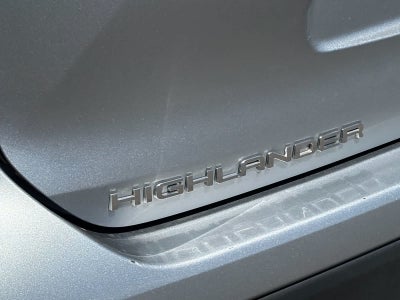 Toyota Highlander LE 2025