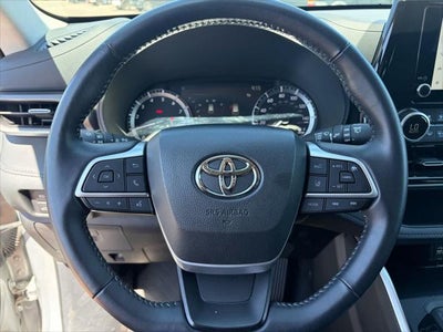 Toyota Highlander LE 2025