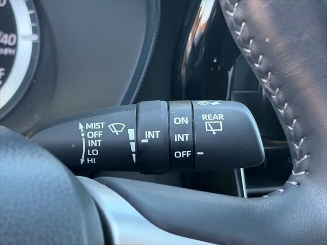 Toyota Highlander LE 2025