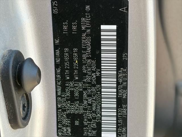 Toyota Highlander LE 2025
