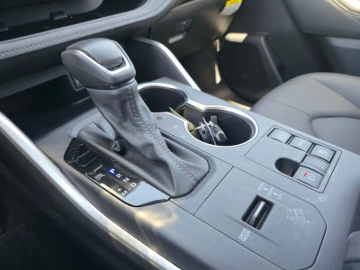 2025 Toyota Highlander XLE