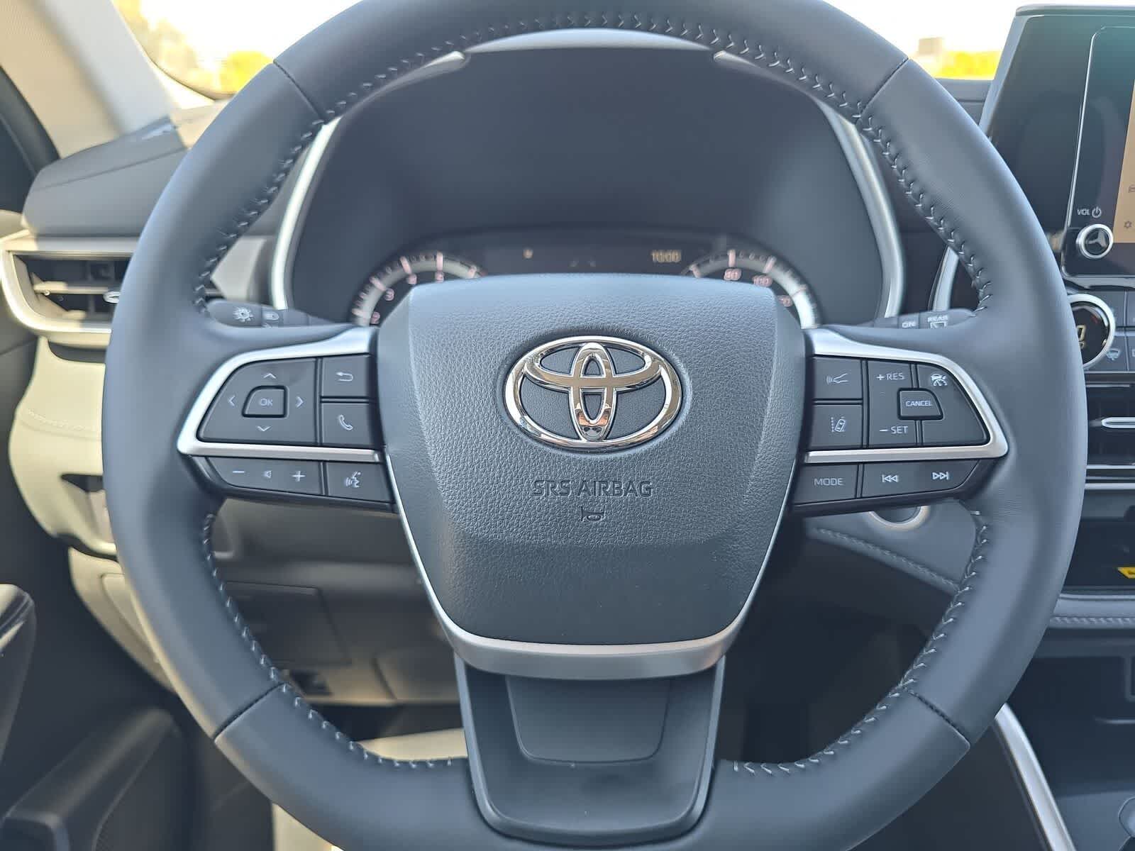 2025 Toyota Highlander XLE