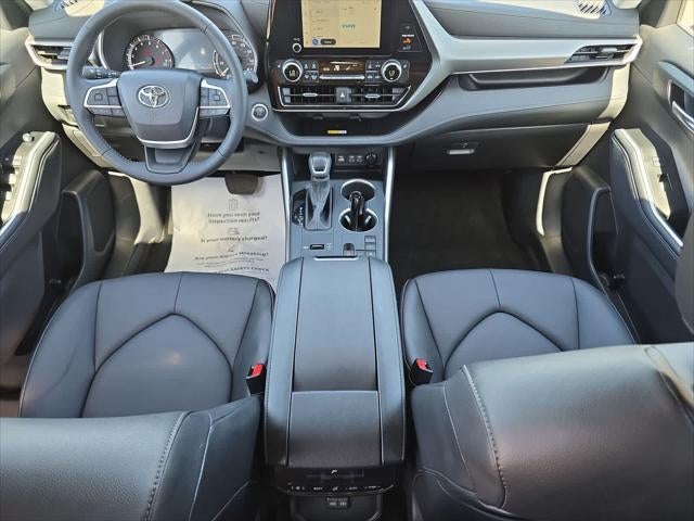 2025 Toyota Highlander XLE