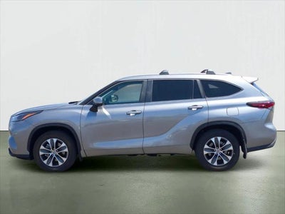 2025 Toyota Highlander XLE