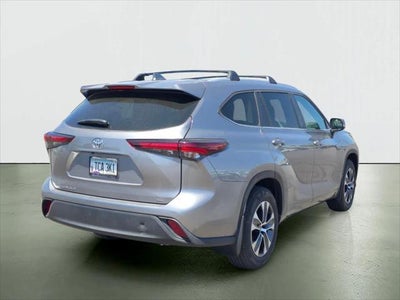 2025 Toyota Highlander XLE