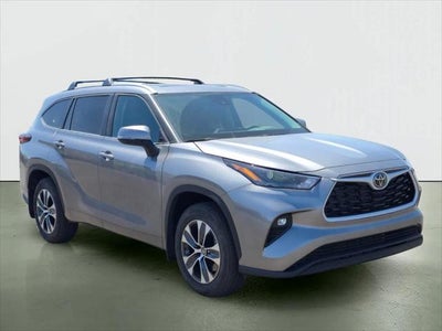 2025 Toyota Highlander XLE