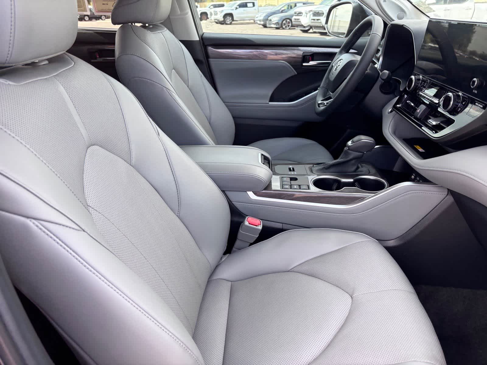 Toyota Highlander Limited 2024