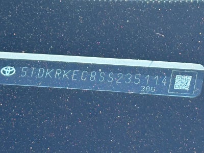 Toyota Sienna LE 2025