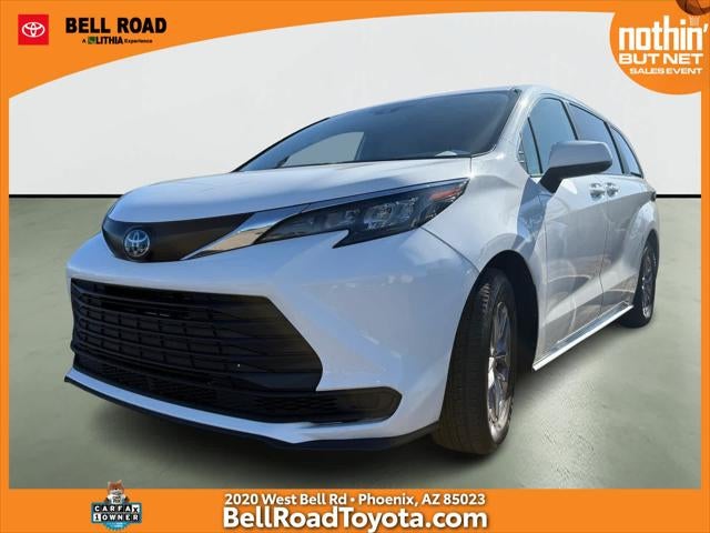 Toyota Sienna LE 2025