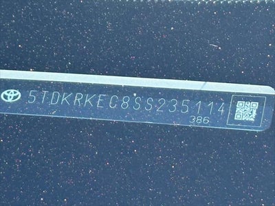 Toyota Sienna LE 2025