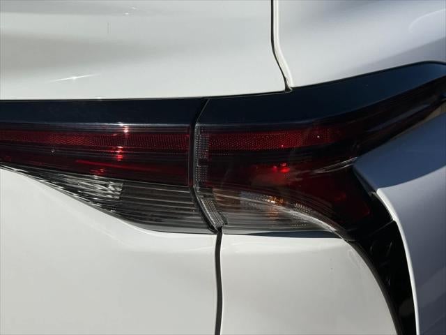 Toyota Sienna LE 2025