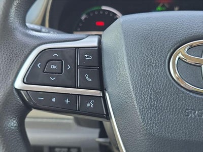 Toyota Sienna LE 2021