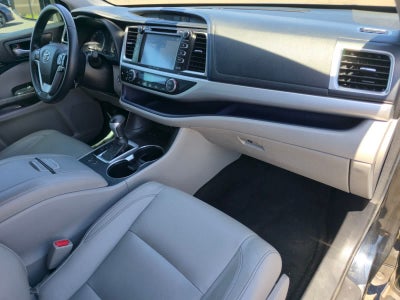 2017 Toyota Highlander XLE