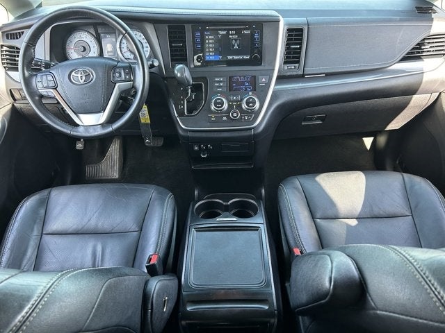 2016 Toyota Sienna SE