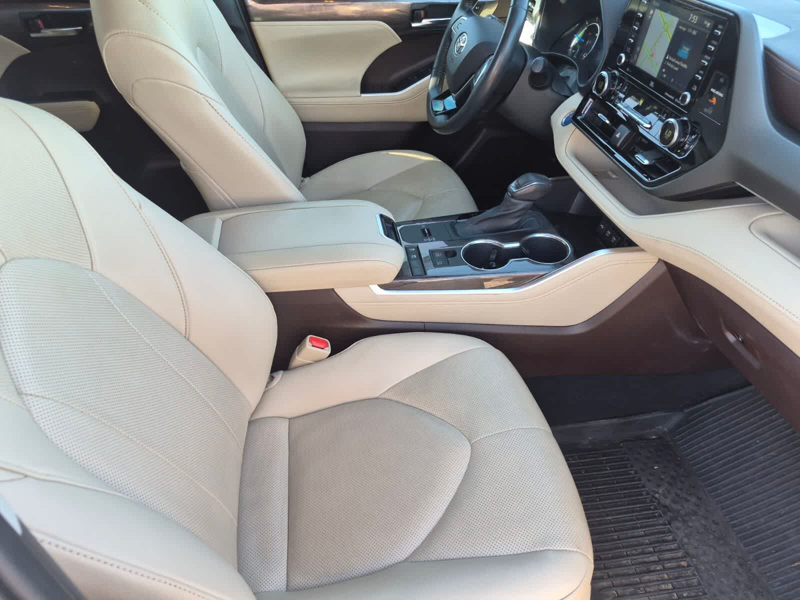 Toyota Highlander Hybrid Limited 2021