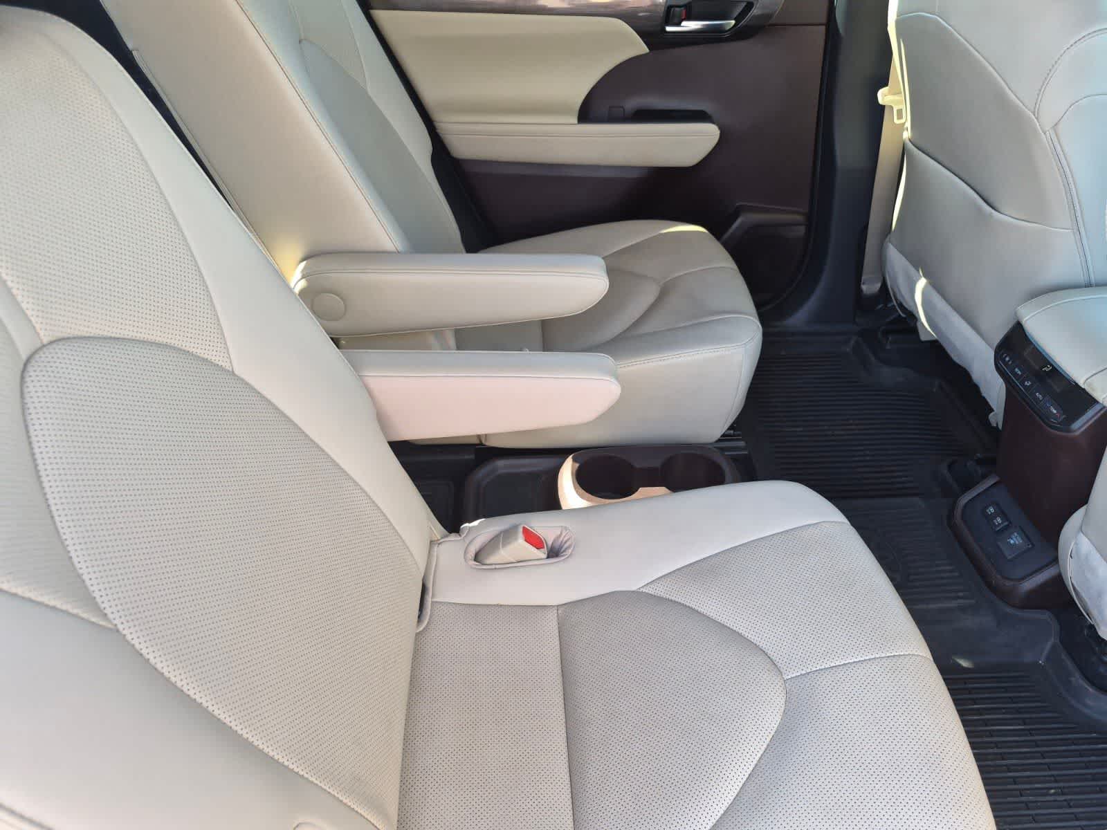Toyota Highlander Hybrid Limited 2021